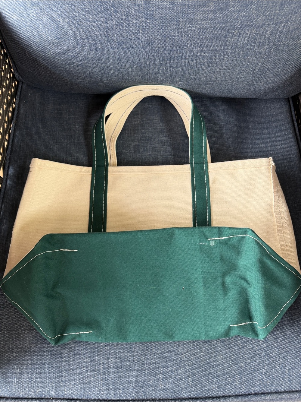Vtg L.L. Bean Cardinal Boat & Tote - Picture 4 of 6